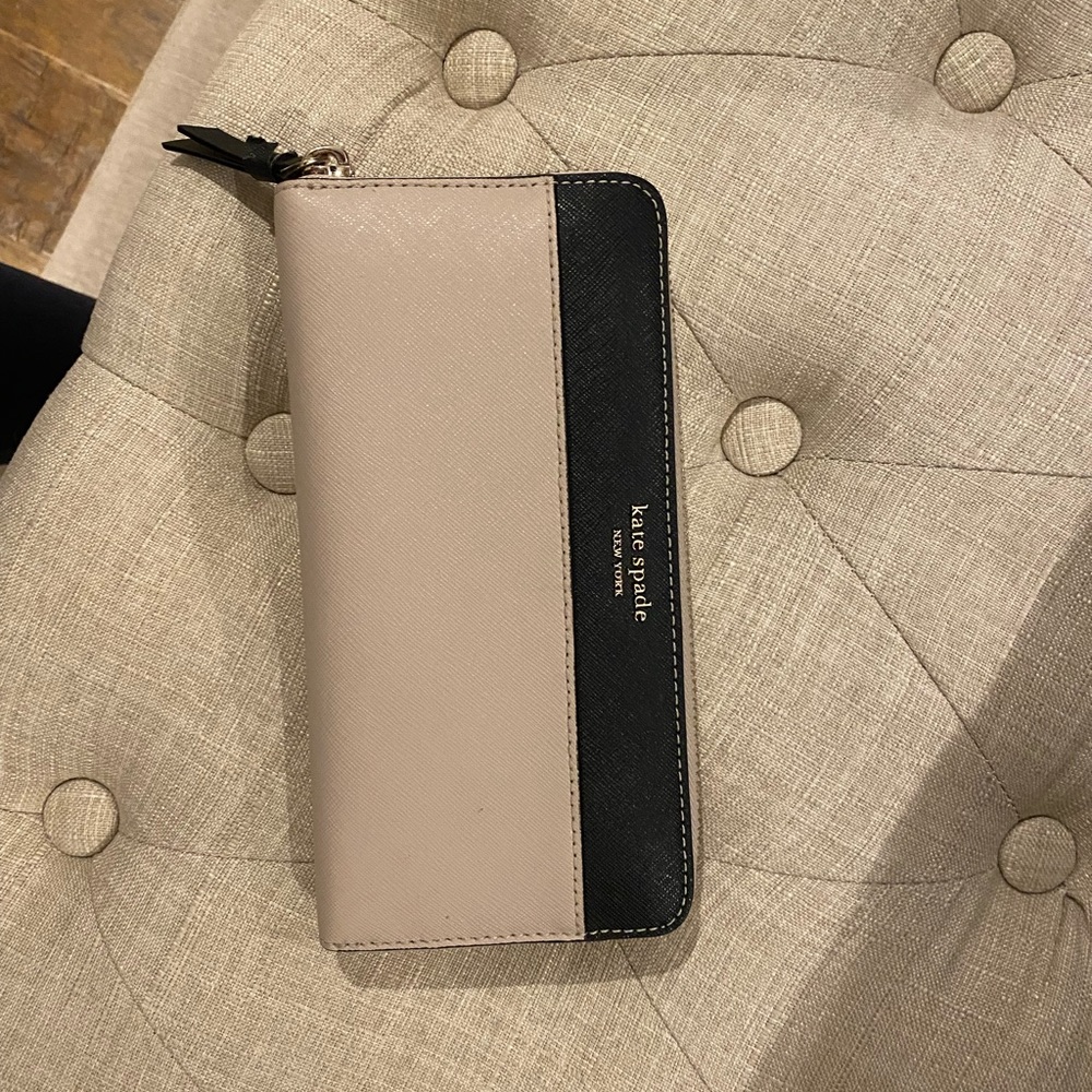 Kate Spade Tote & Wallet - Picture 3 of 7